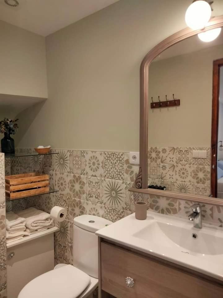 Hostal Los Aromas Вильена Экстерьер фото