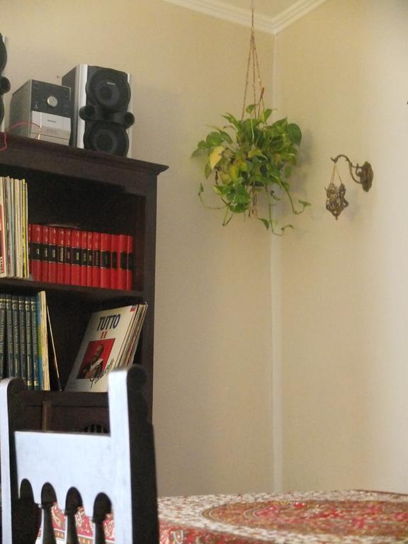 Hostal Los Aromas Вильена Экстерьер фото