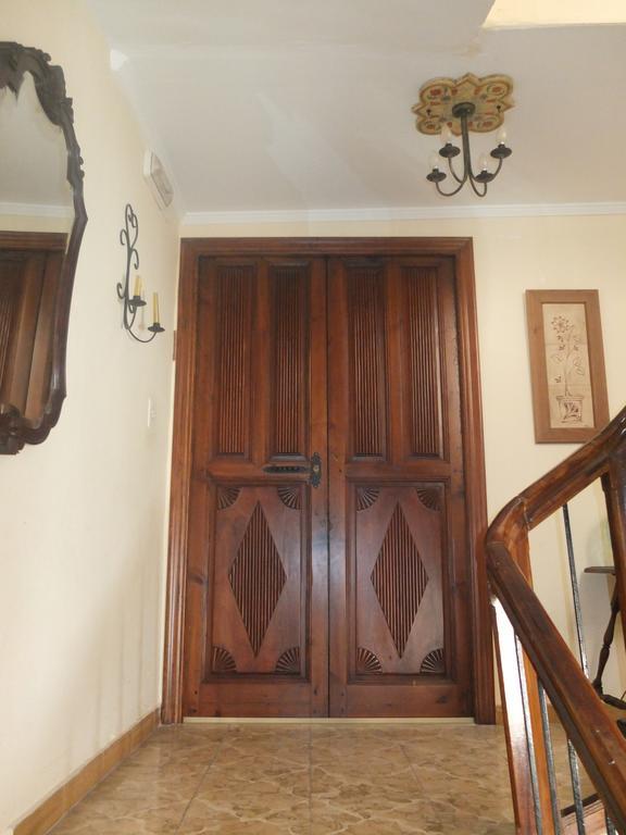 Hostal Los Aromas Вильена Экстерьер фото