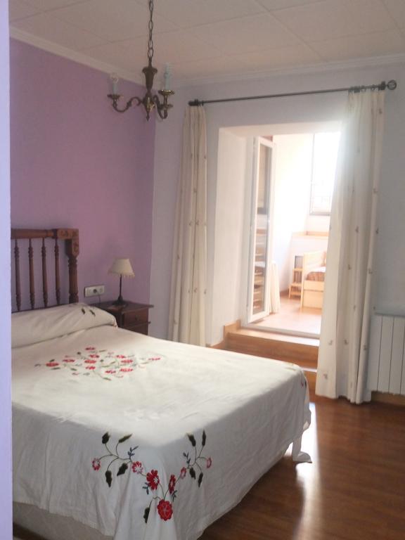Hostal Los Aromas Вильена Номер фото