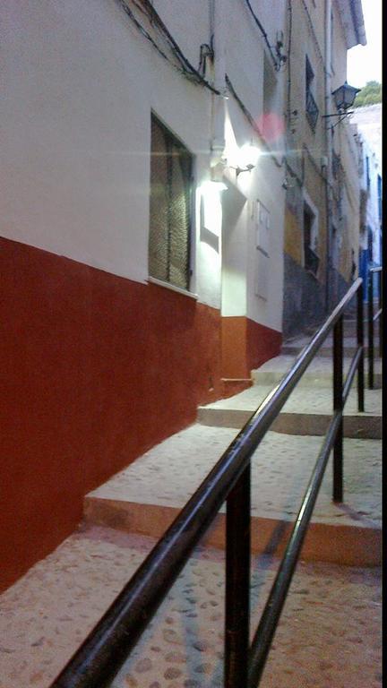 Hostal Los Aromas Вильена Экстерьер фото
